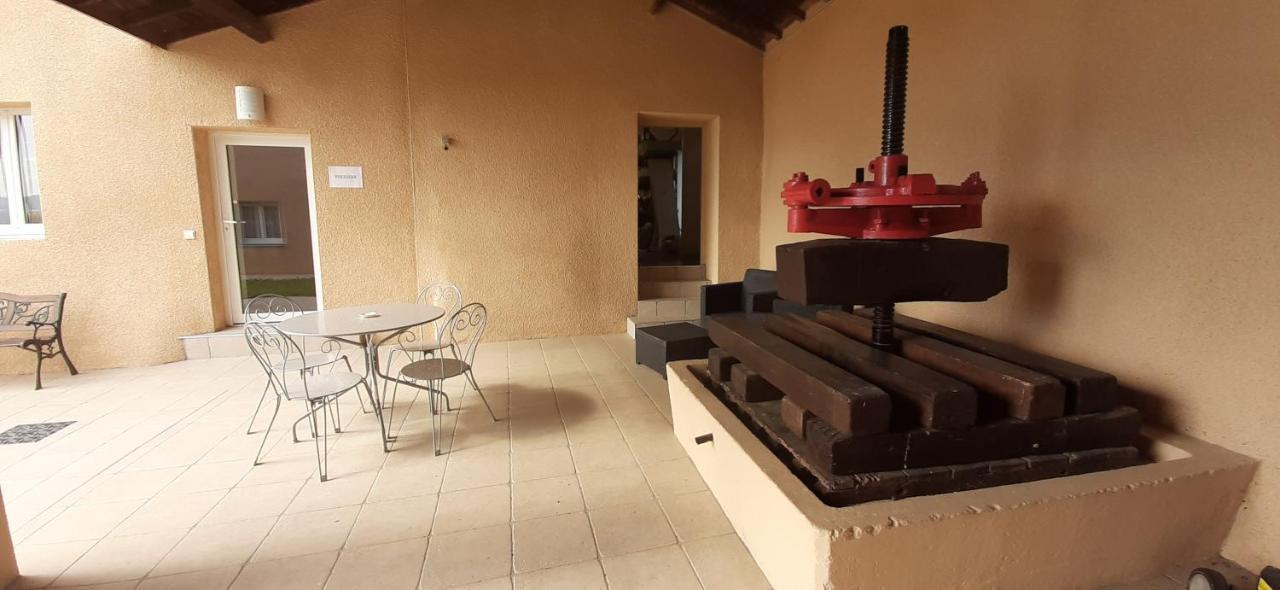 Le Pressoir Villa Mercurol-Veaunes Exteriör bild
